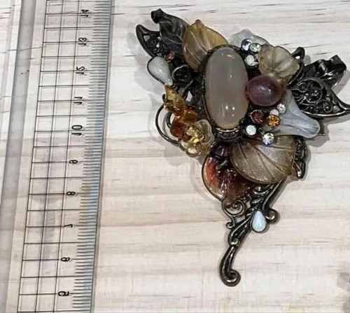 Vintage brosche aus - vintage,